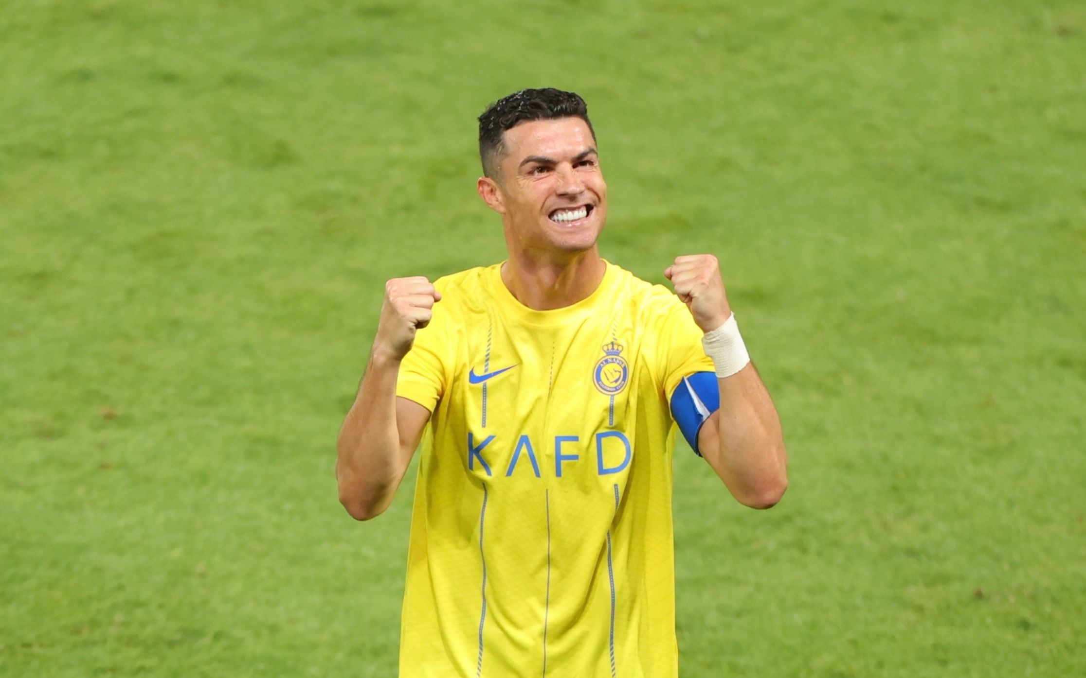 现场视角,c罗亚冠赛场,无解世界波破门