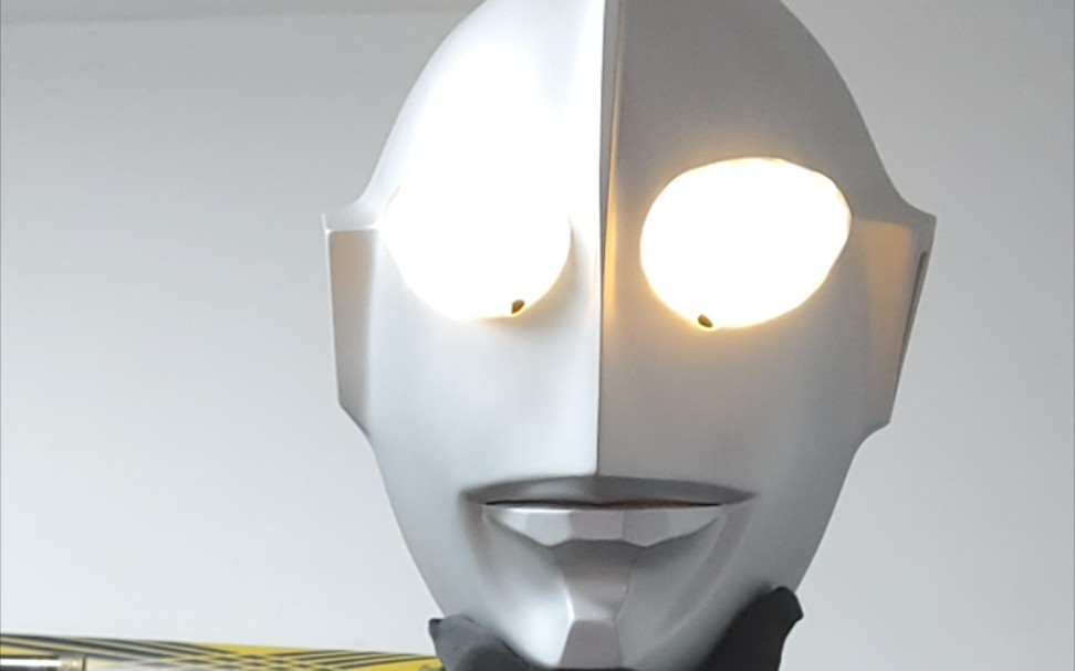 初代奥特曼头盔展示,试戴,视频.初代c型脸.还原度自荐!