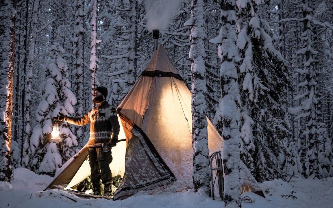 在-20度的雪地露营,在里面烧烤美滋滋,一住就是一整个冬季!