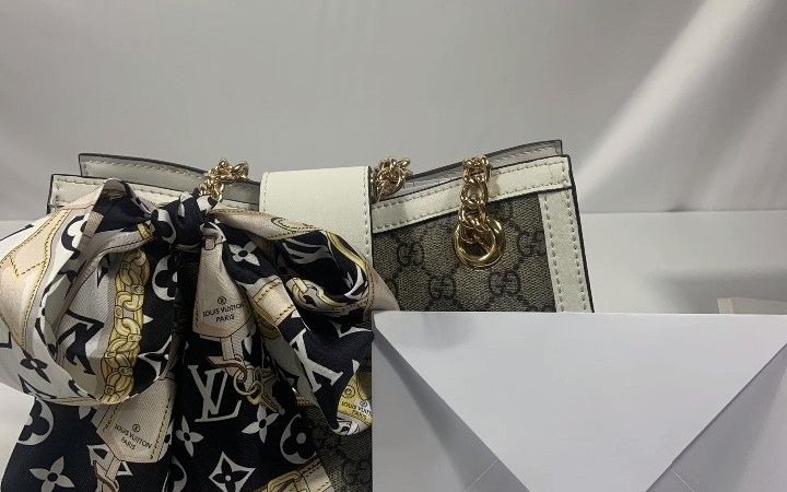 【Kings皇冠品牌店】GUCCI padlock单肩包贴膜教程哔哩哔哩bilibili