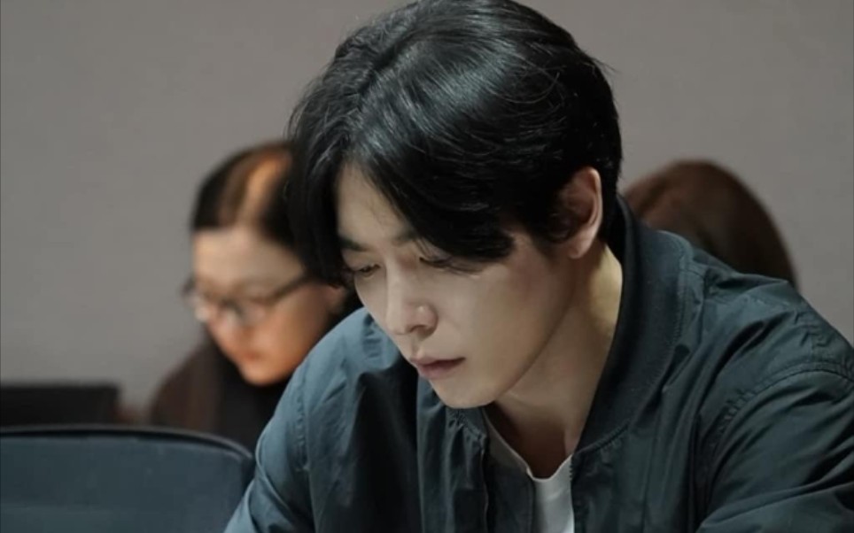 金材昱韩剧客theguest神父崔允cut72