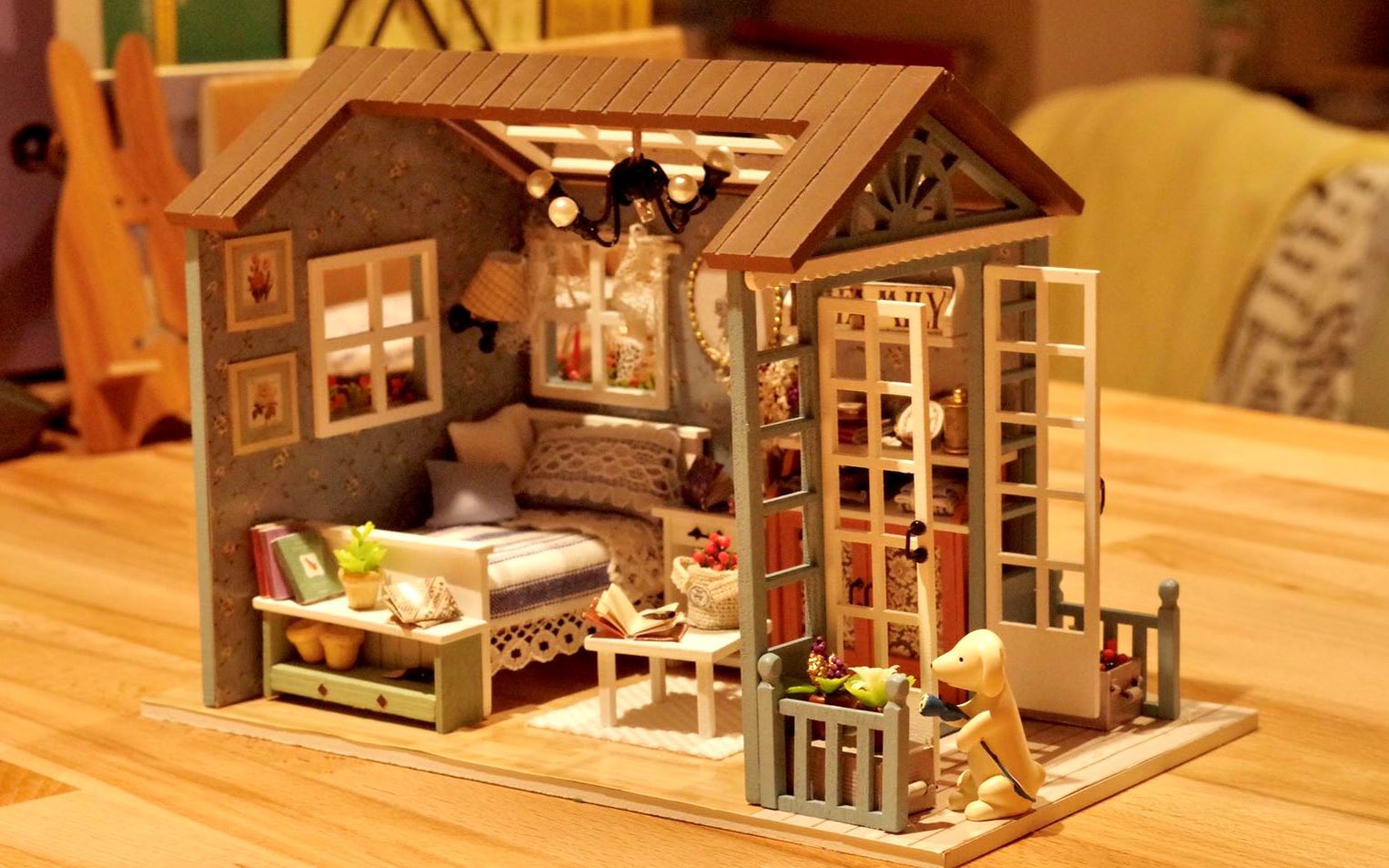 第一次diy迷你房屋的模型啦,加速,冲鸭