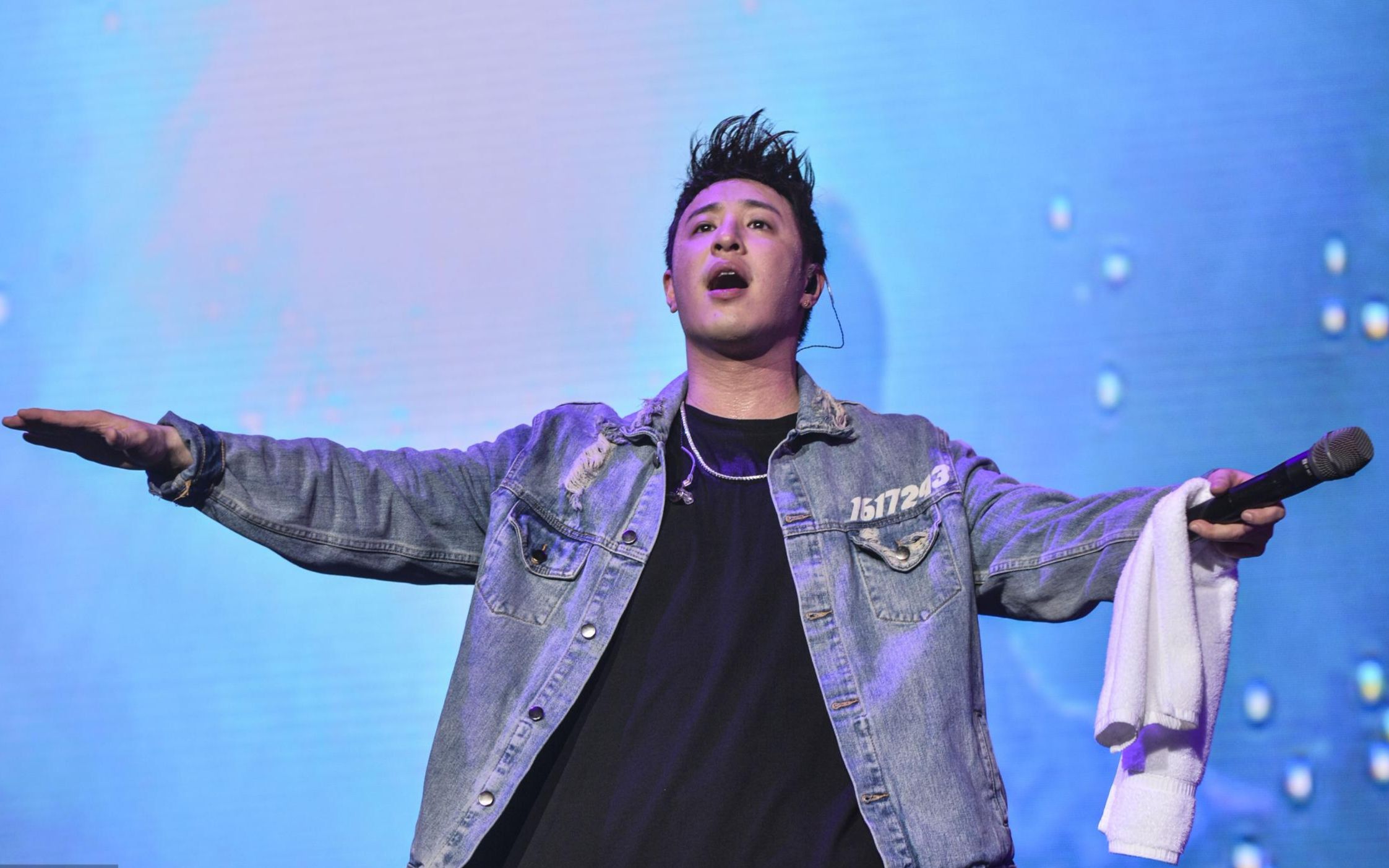 【潘玮柏】2018年4月～2019年直播合集(最新20190831 ins直播)不定时