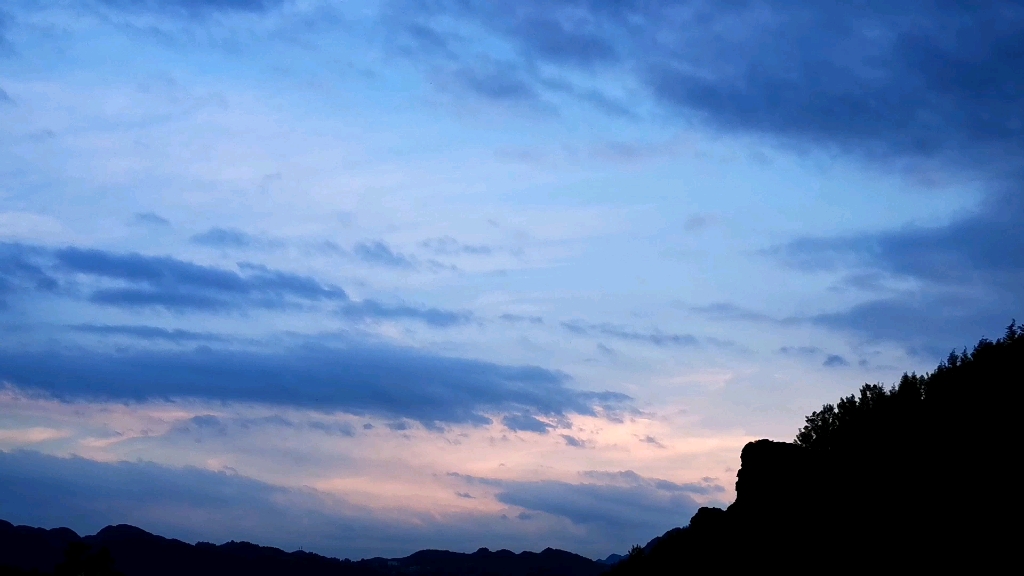 活动  傍晚的晚