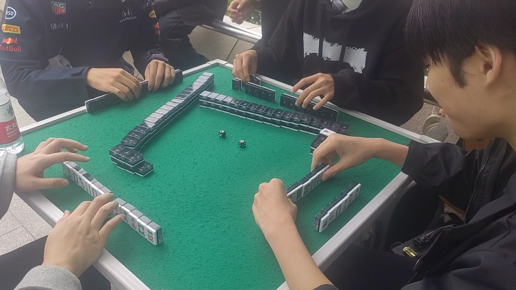 萤火虫漫展,打麻将现场