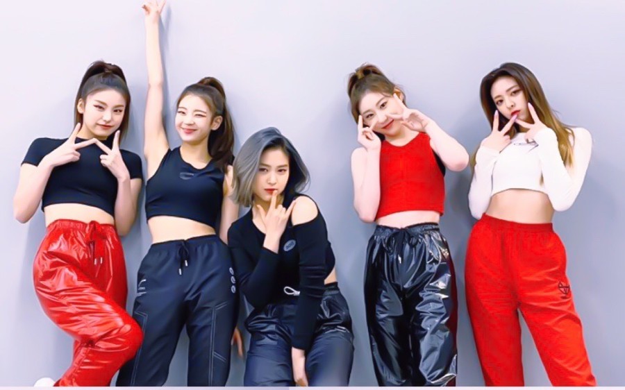 itzy五代女团领头羊现场剪辑不愧是劲舞团每个人跳的都特别好服装也