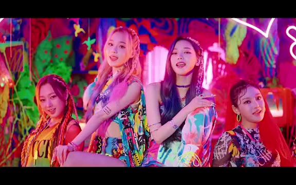 sm新女团aespa出道单曲blackmambamv公开a爆了