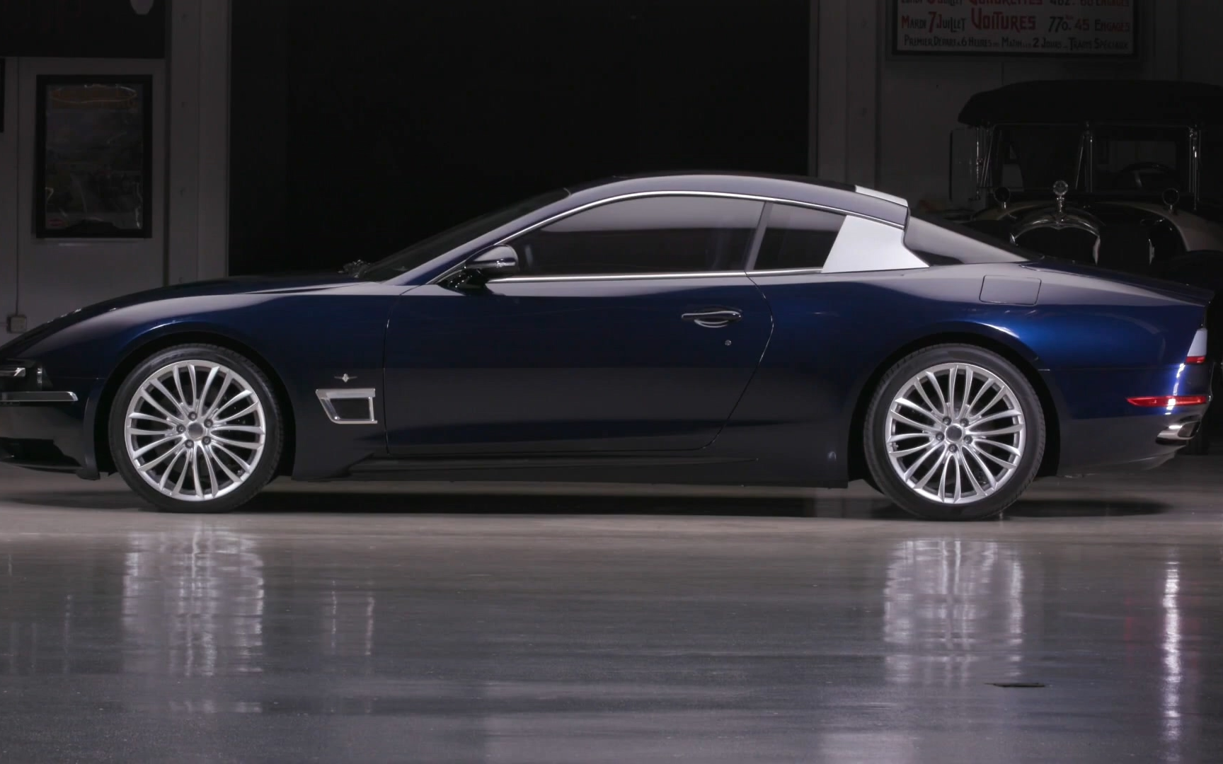 『只有汽车』-2018 touring superleggera 白头爷爷的车库