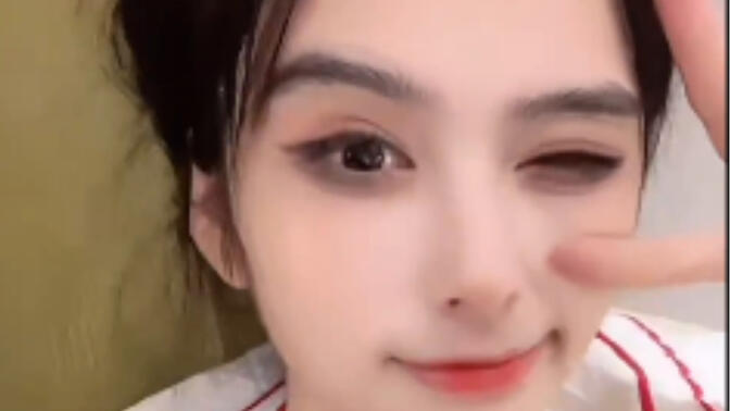 安娜2023.1.9抖音直播!展示花了288学的斧头帮舞蹈!这就叫专业!