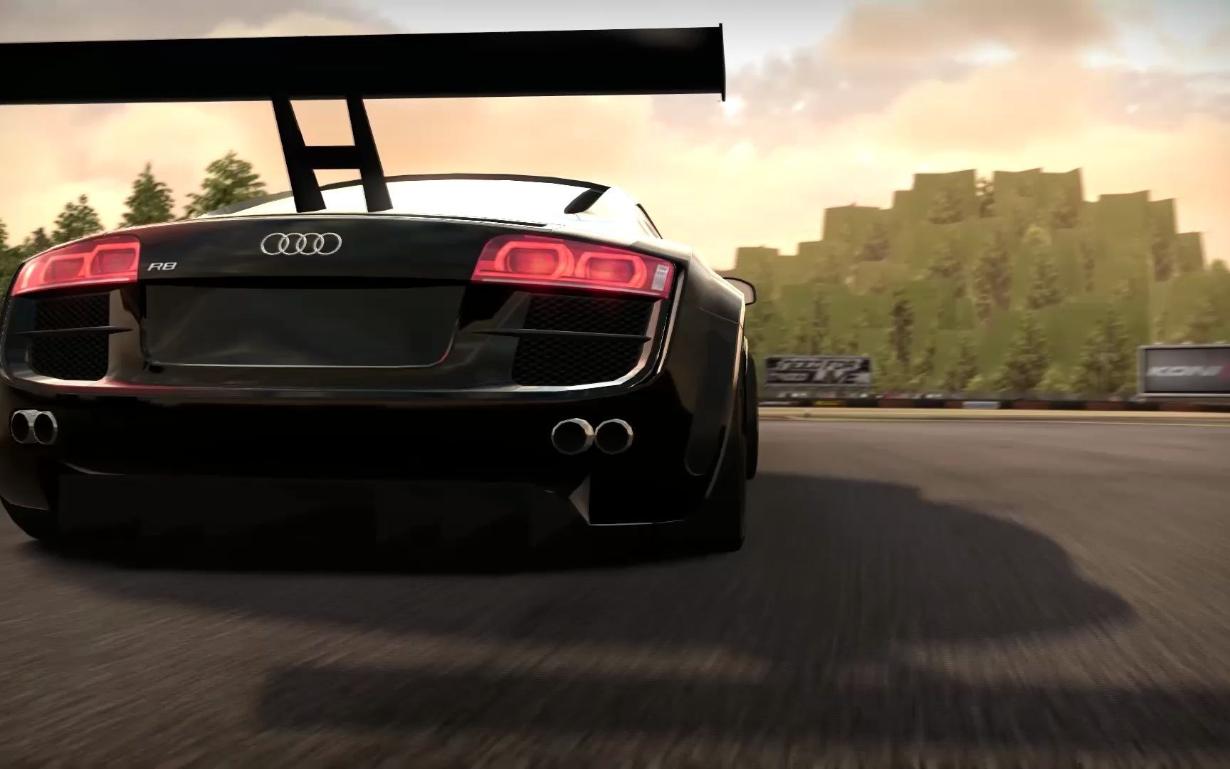 audi r8 4.2 fsi quattro 在极品飞车13中的表现