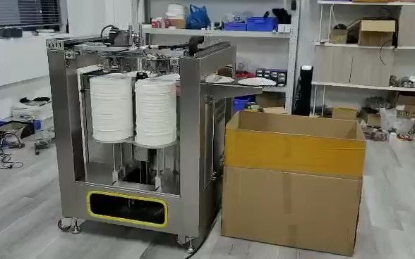 面膜取膜机 面膜取膜机械手 自动拿膜布机器