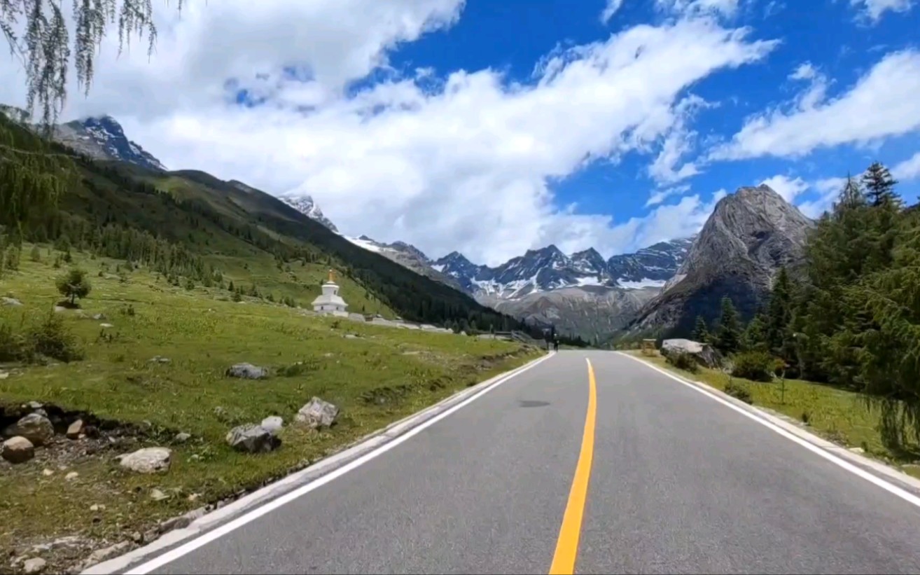 [图]初夏的四姑娘山双桥沟