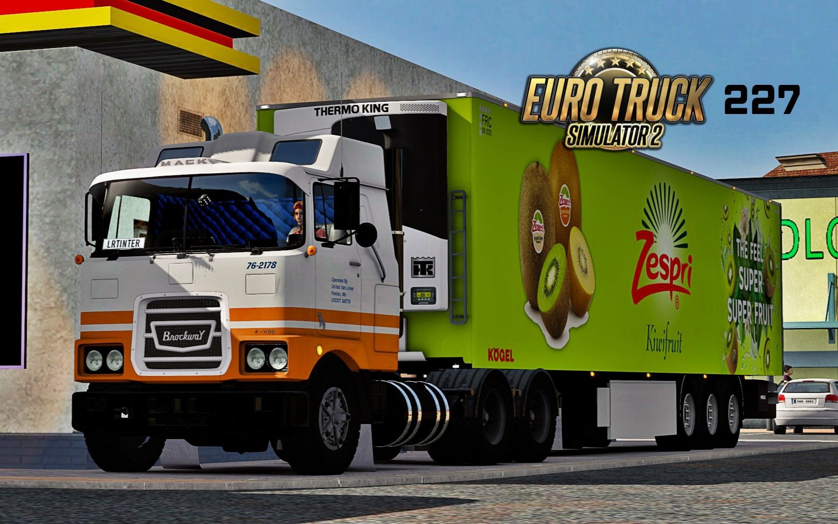 欧洲卡车模拟2 斑马线上演T台秀 马克F700 Euro Truck Simulator 2哔哩哔哩bilibili