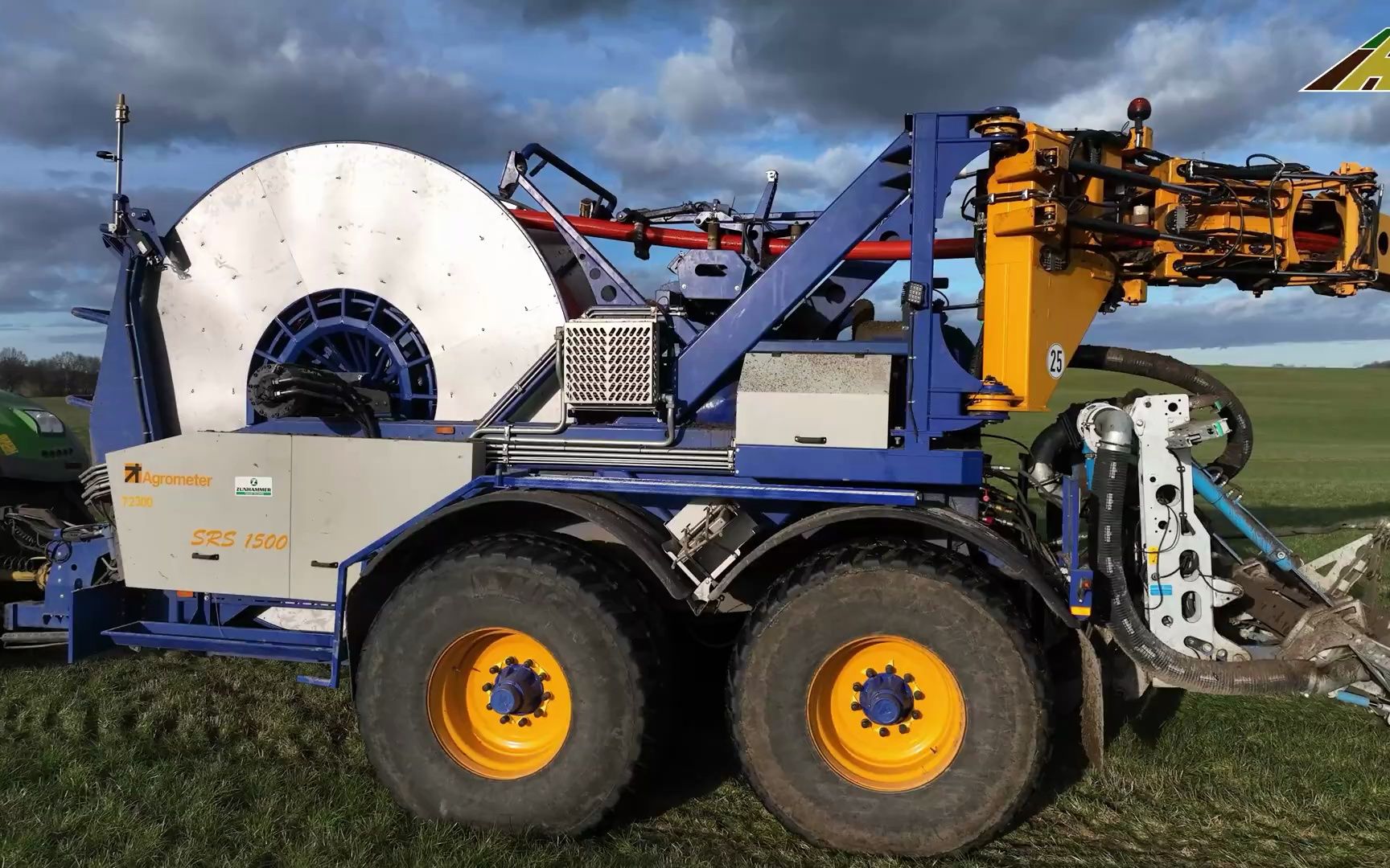 拖拉机挡泥板one 1050,agrometer srs 1500串联,带18m bomech