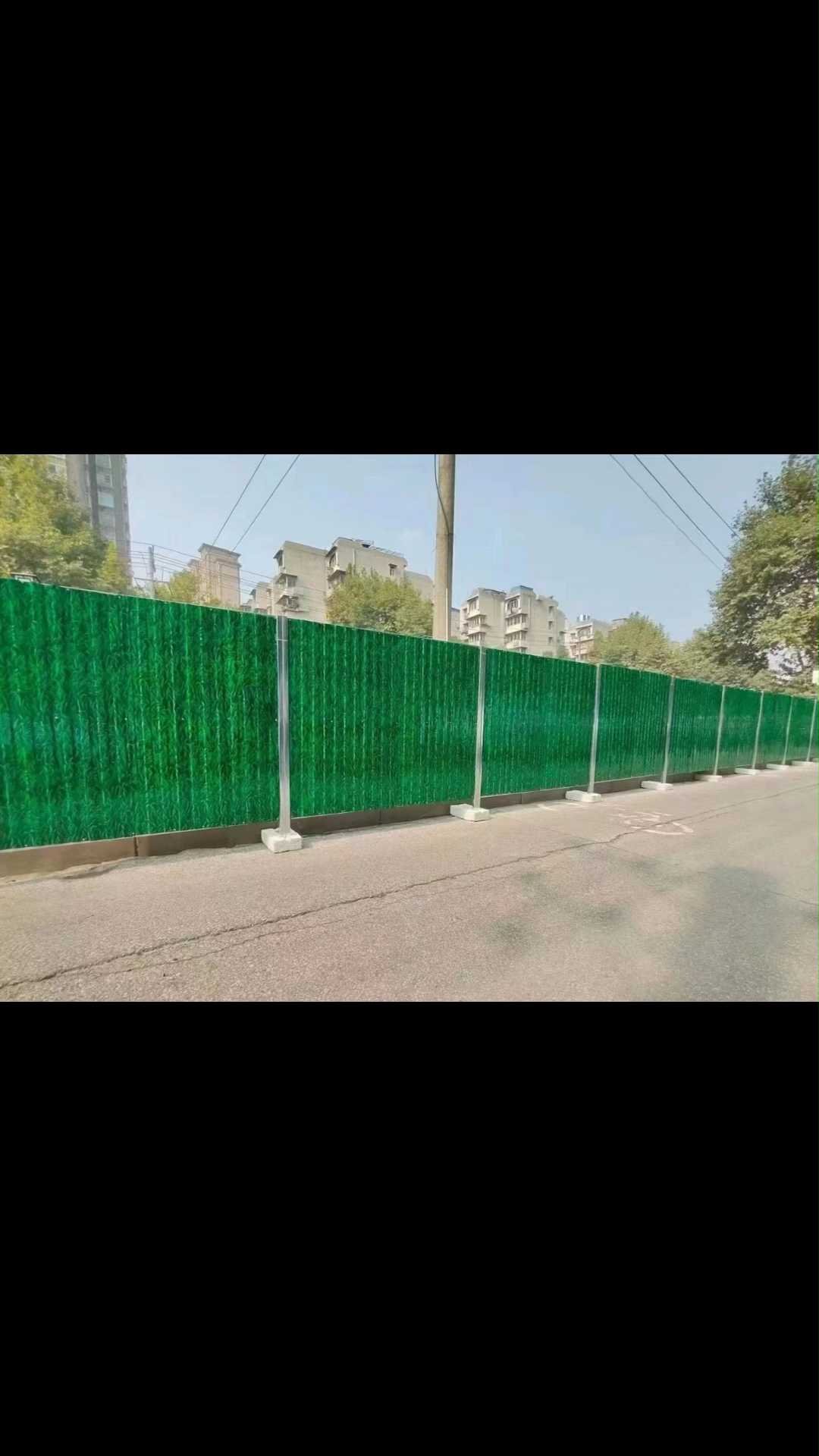 仿真小草围挡出租,环保美观,工地活动首选!