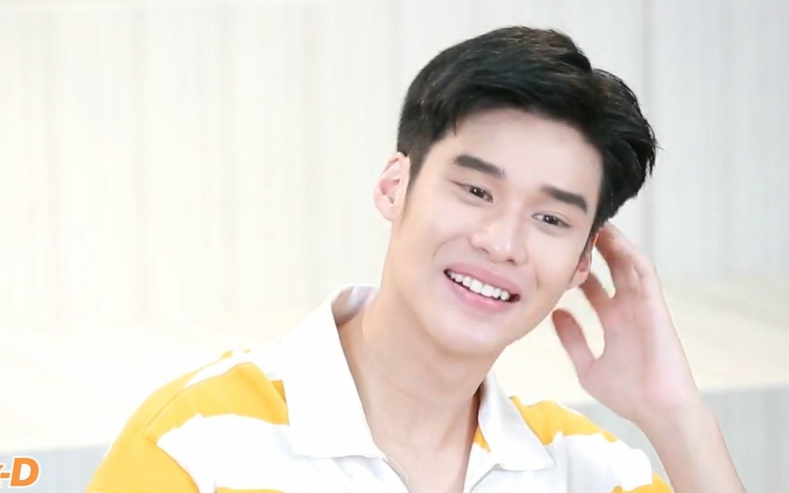 【boom×peak】peak活动直播,听不懂泰语就看看美颜吧_哔哩哔哩 (゜