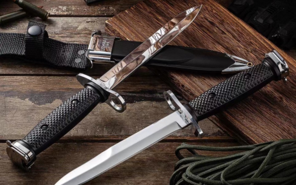 阳江复刻版美军越战m7军用制式刺刀测试