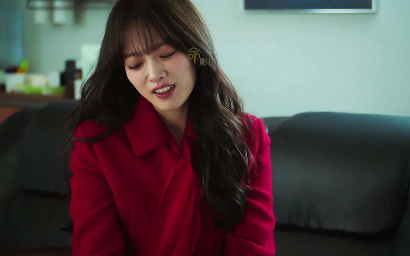 千玗嬉新剧一开播就饰演诈骗犯