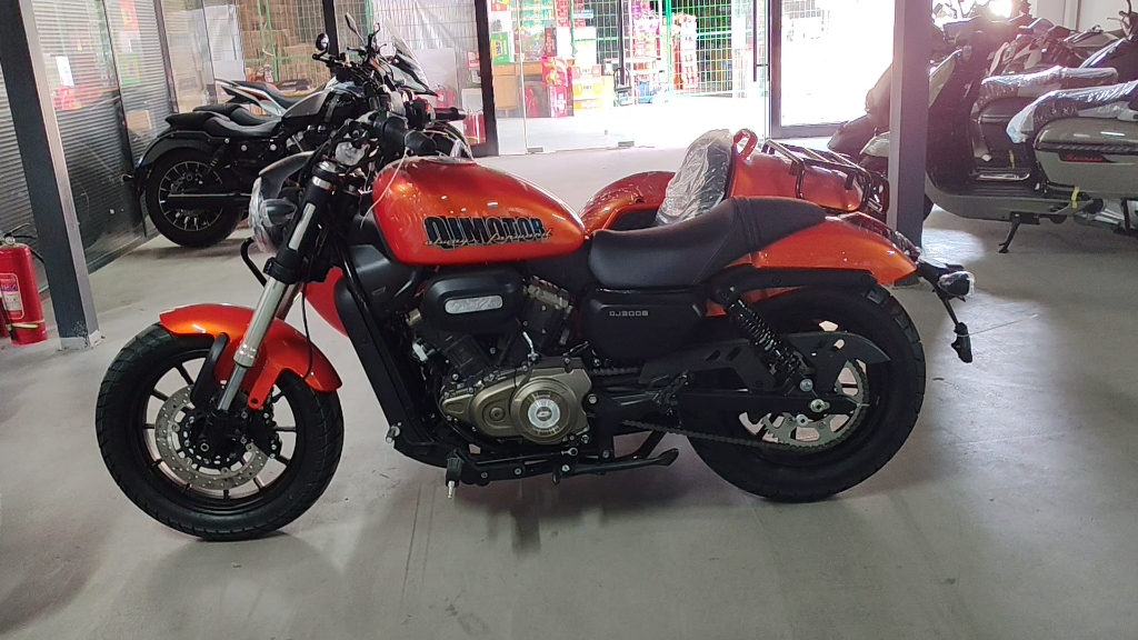 全新钱江qj闪300 边三轮摩托车,全国可上牌!