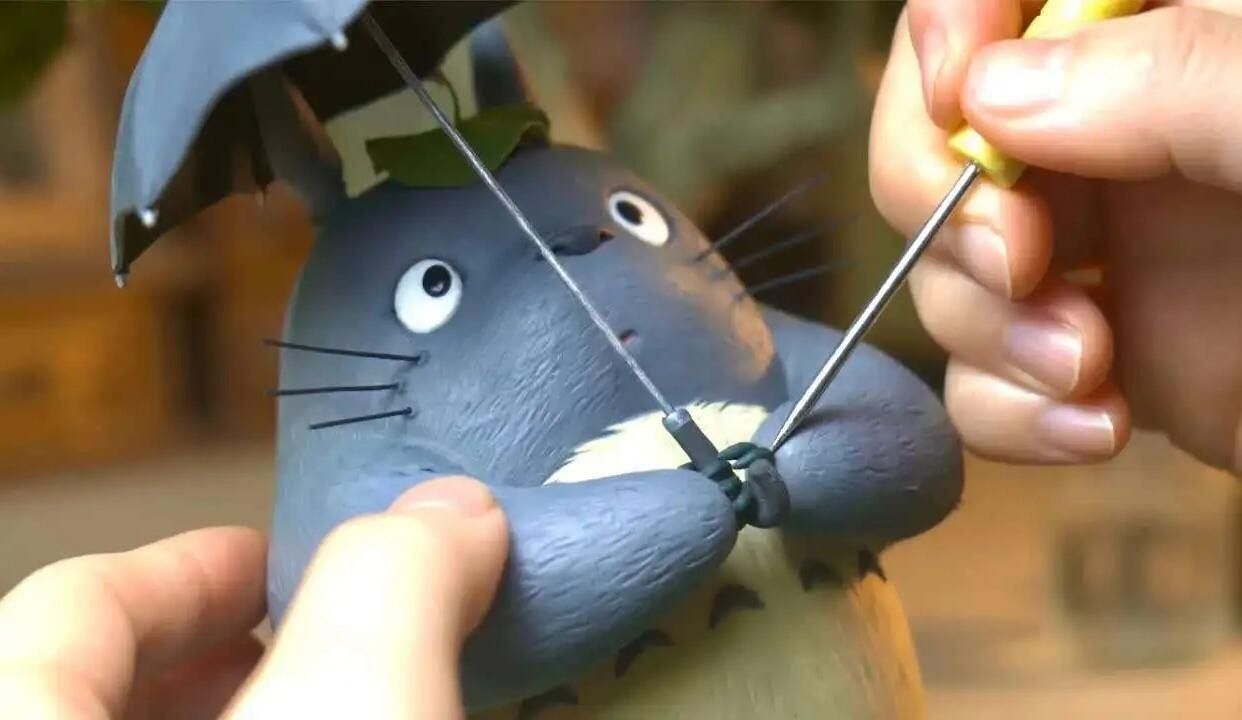 国外手工大神,黏土还原龙猫名场面