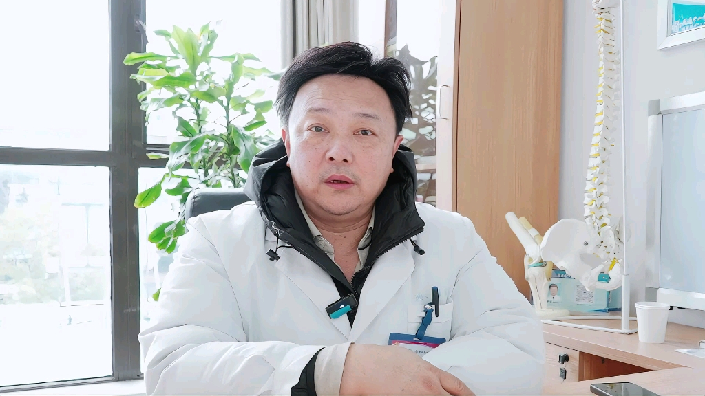 张烽教授入驻南通中山骨科医院名医专家团,即日起每周三定期坐诊!