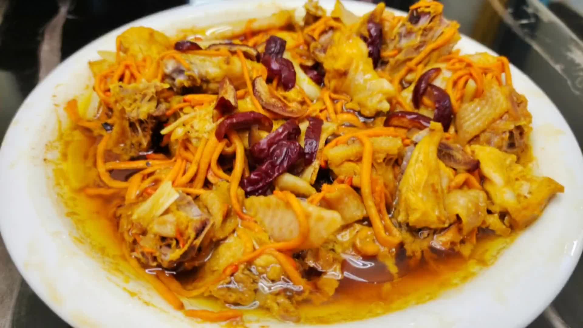 虫草花蒸鸡的正宗家常做法,原汁原味,简单又好吃