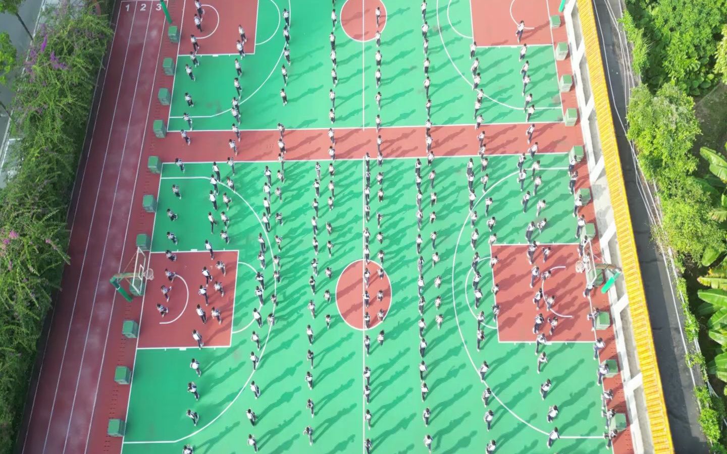 东莞市莞城运河小学户外大课间体育活动微视频