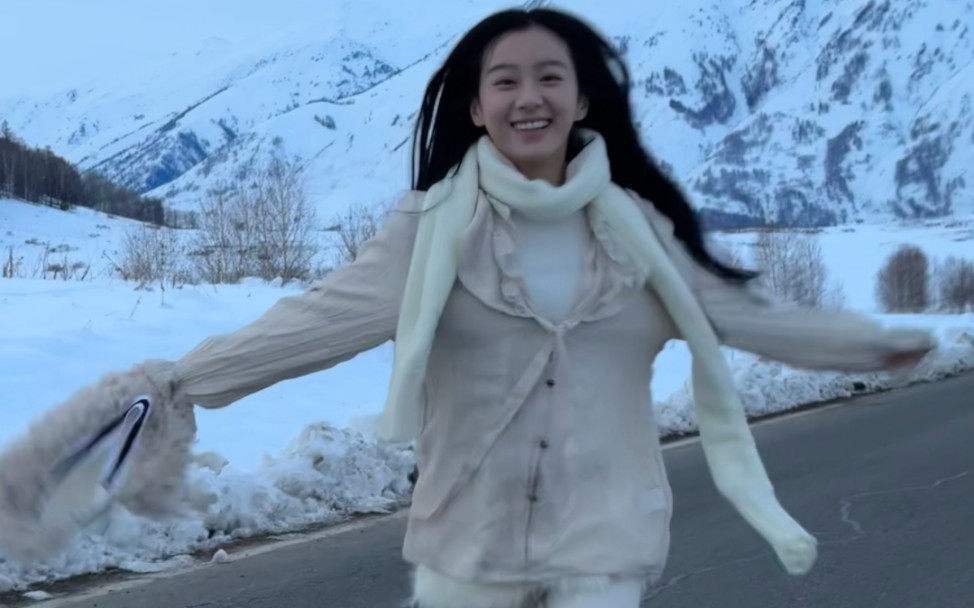 内娱火一个包上恩怎么了?超级喜欢开朗治愈的女孩子