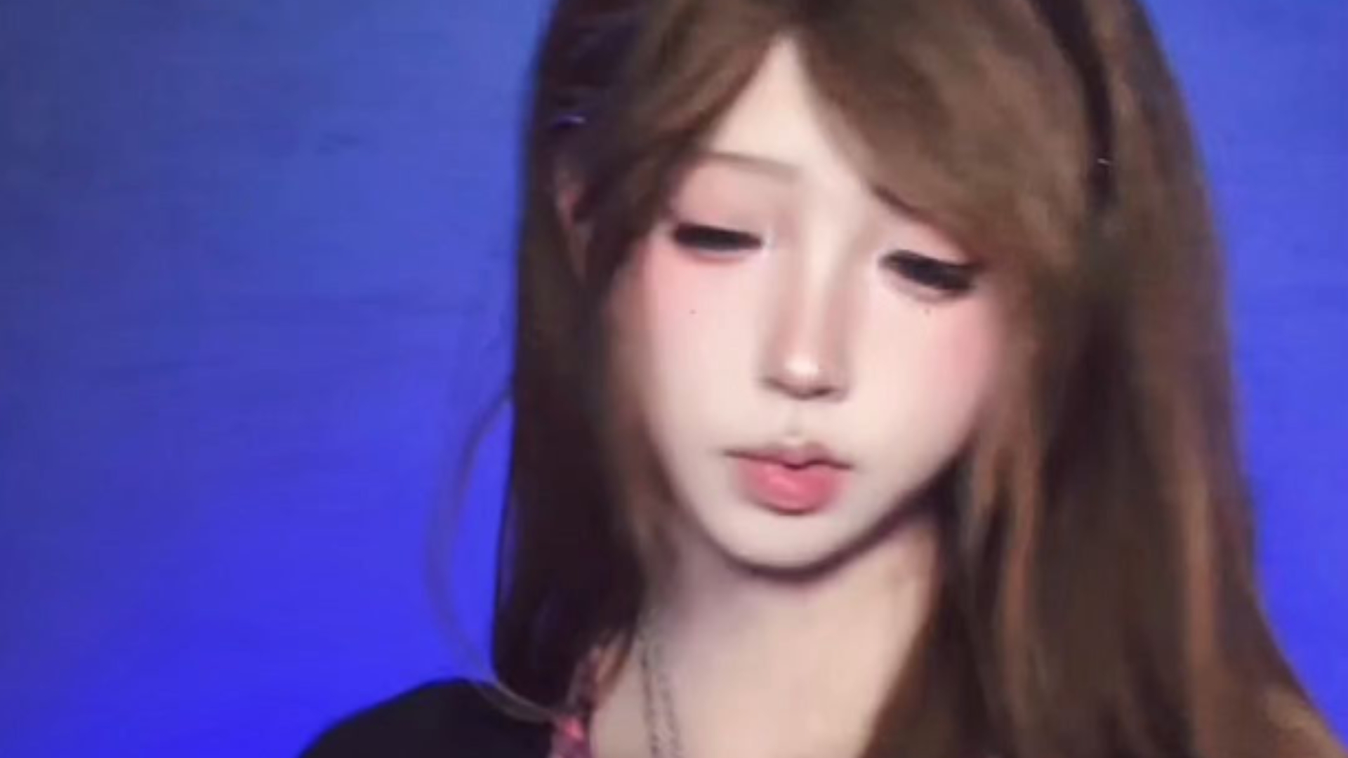 关于我那美萌妻子是我老公这件事，成男工伤偷偷藏不住了