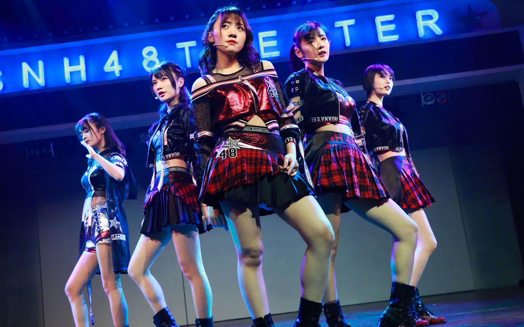 【snh48万丽娜】《黑夜女神》 (万丽娜 赵粤 张雨鑫 徐子轩 杨冰怡)