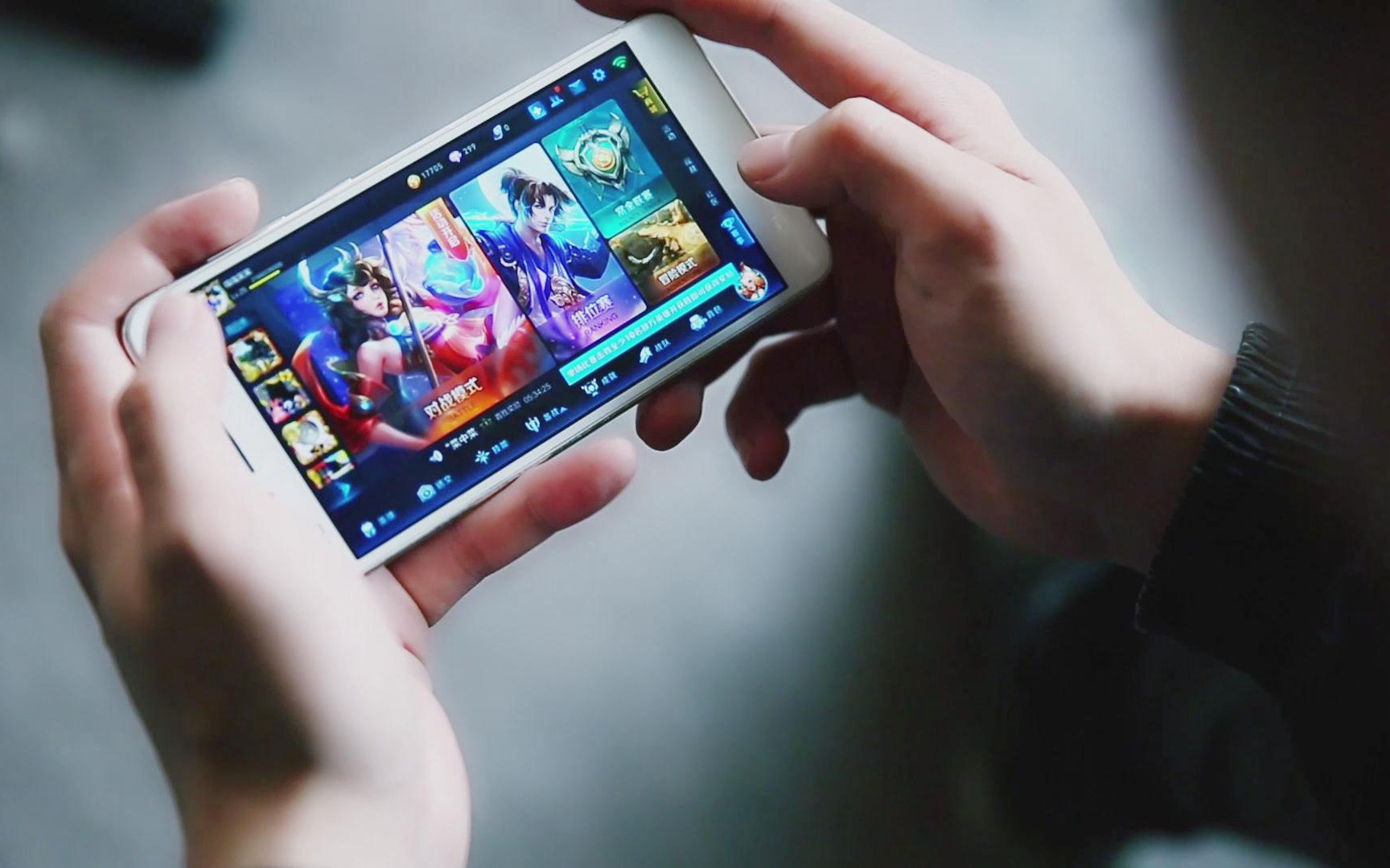 大学生活er好 —某宅男给《王者荣耀》客服打电话,不料竟提出如此非分