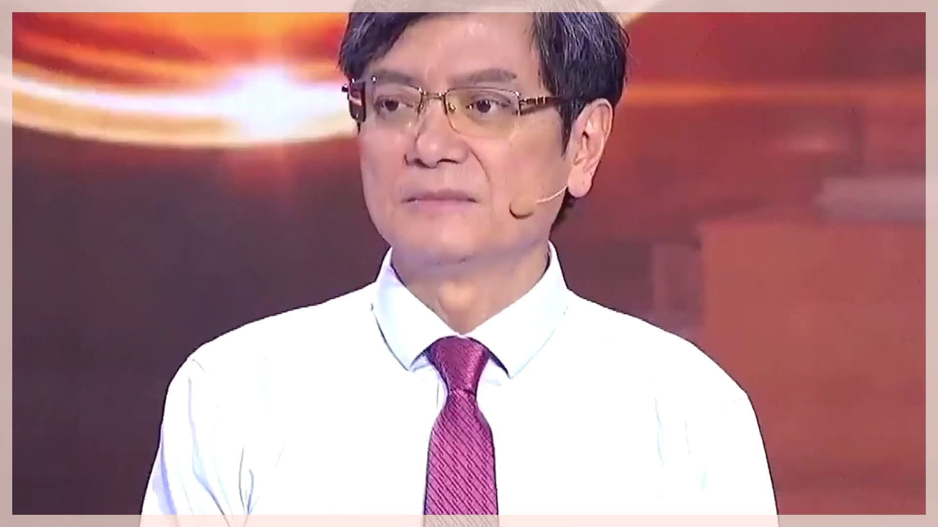 "最狂校长"郑强:被称为教育界的"标杆"竟被爆婚内包养情妇?
