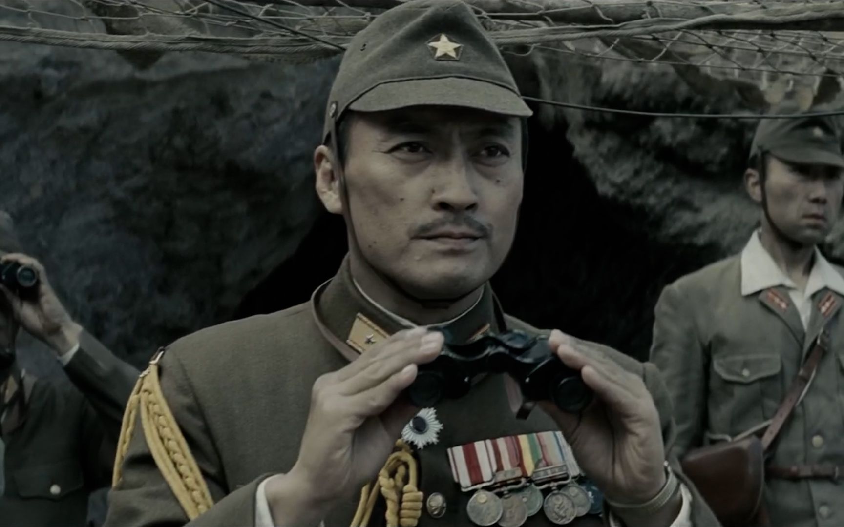 《硫磺岛家书》硫磺岛战役,被称为太平洋的绞肉机,全场尸横遍野!