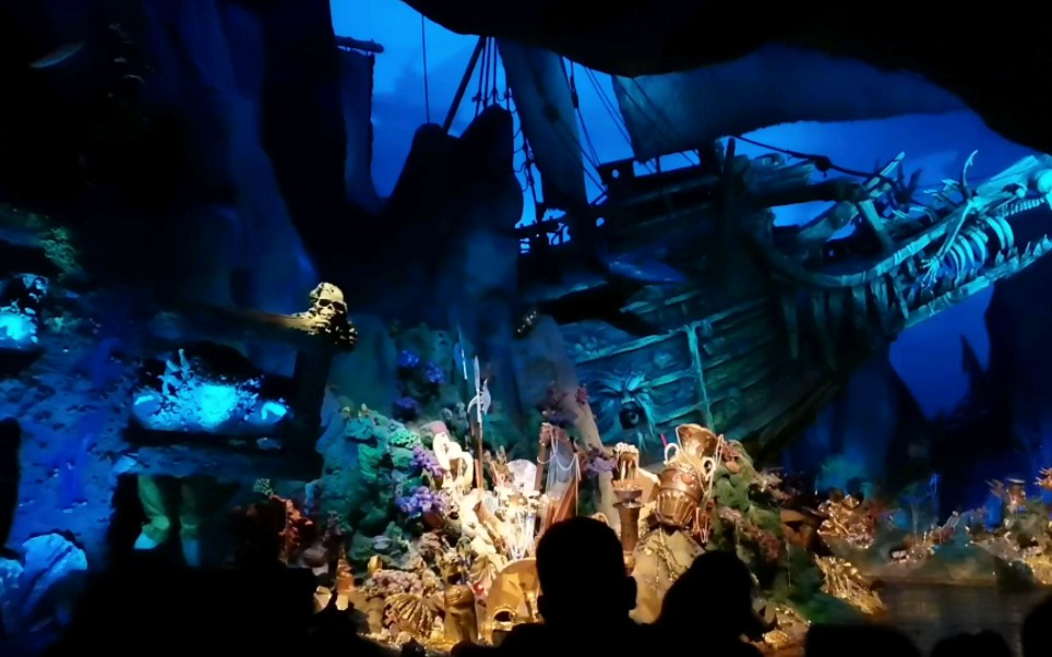 上海迪士尼必刷项目"加勒比海盗".沉浸式体验,可以二刷!