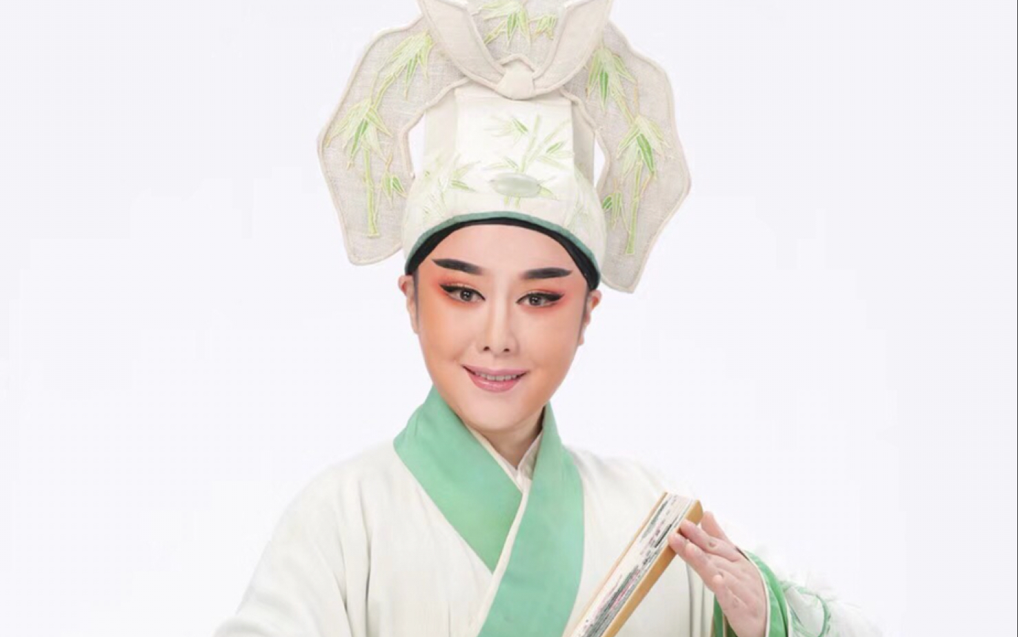 18.09.02浙江影视娱乐频道「戏相逢」越剧尹派范派小生 魏春芳