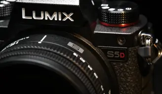 下载视频: 松下推出升级型号LUMIX S5D 适配大疆 LiDAR 自动对焦