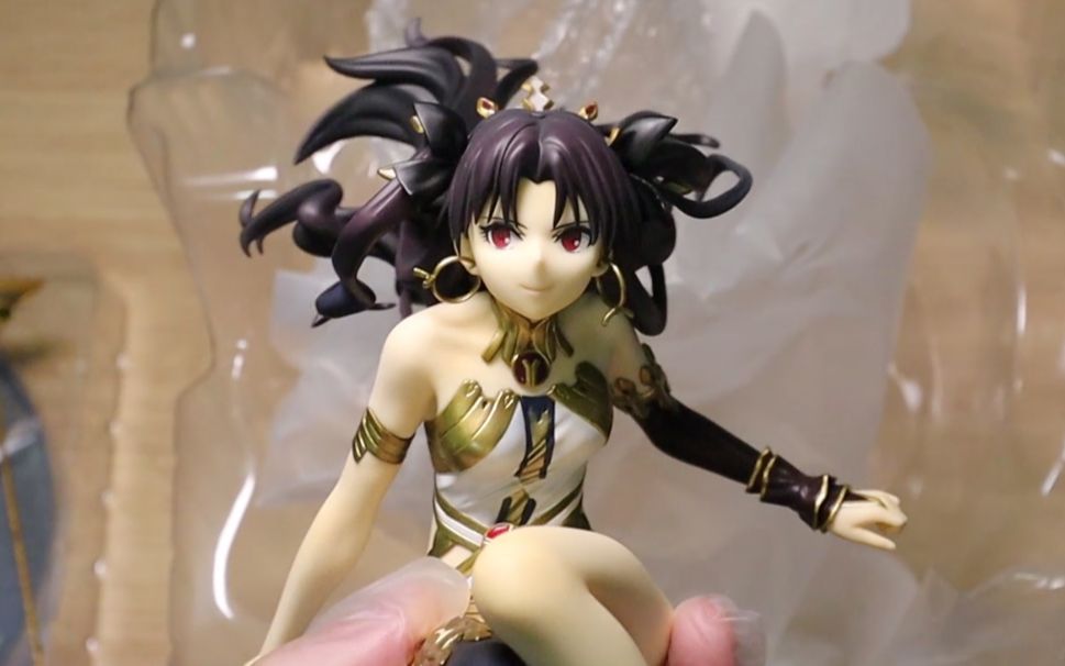 开箱我弓凛老婆美如画伊什塔尔手办开箱