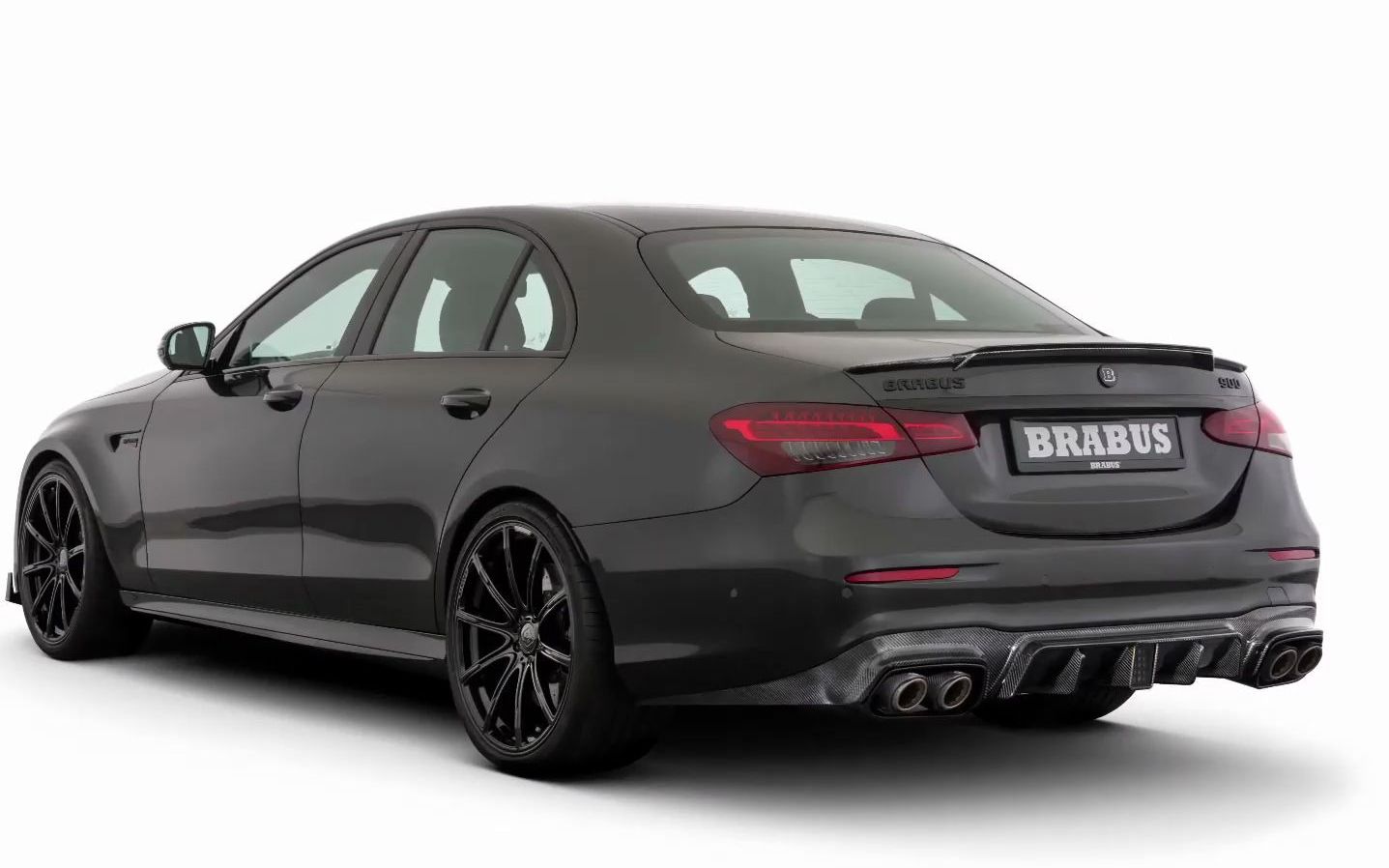 奔驰amg w213 巴博斯e级 brabus 900 e63s amg 4matic  该来的还是会