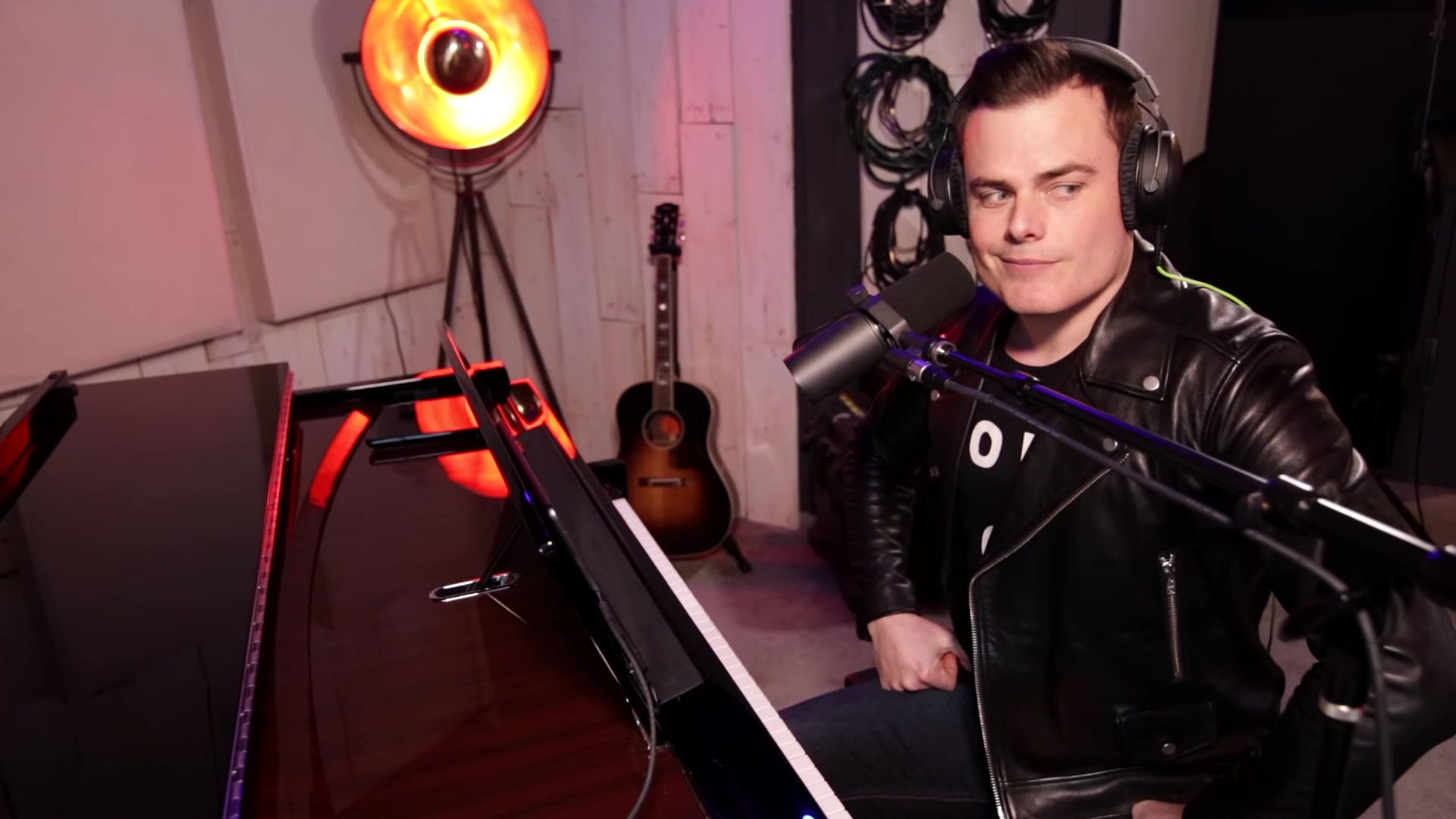 [图]Killer Queen - Marc Martel（翻唱）