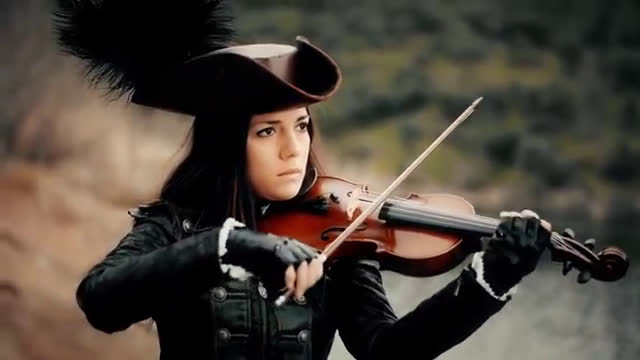 [图]【小提琴/刺客信条】Assassins Creed Medley (Violin Cover) - VioDance