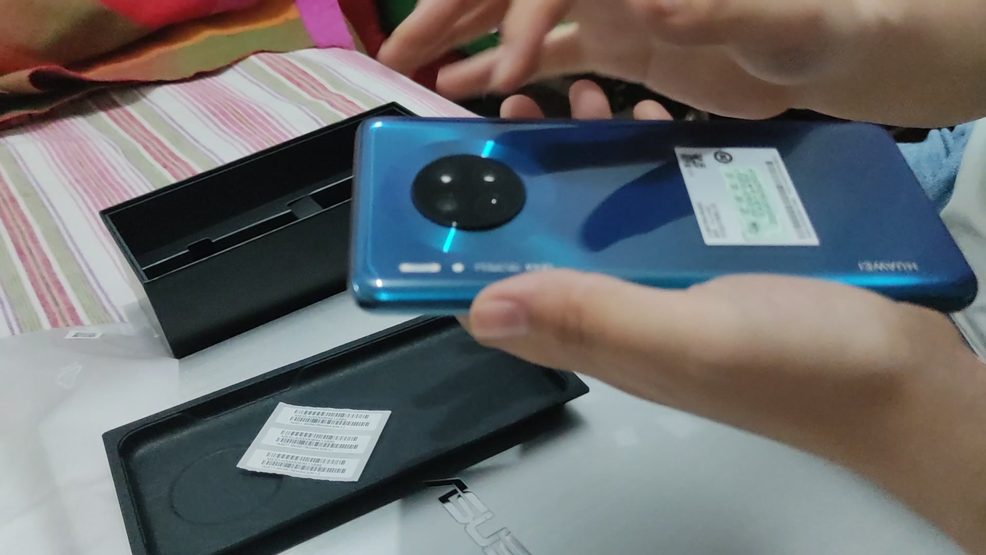 华为mate30开箱视频真香