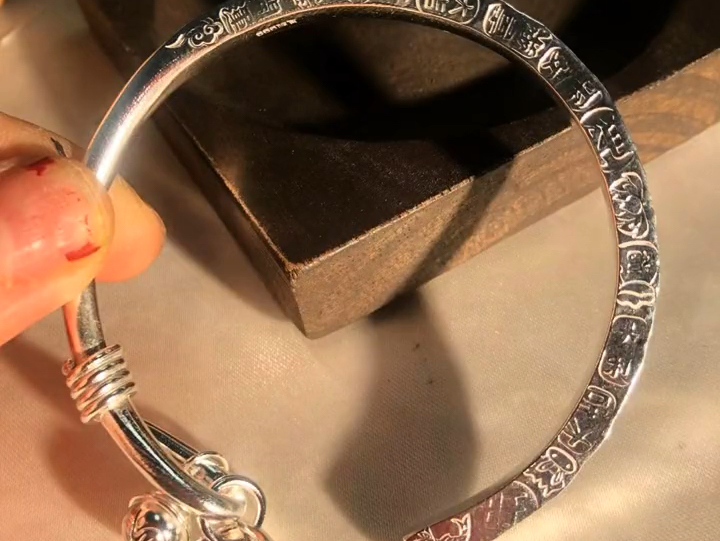 金银加工 #银饰品手工制作 #首饰分享 #制作过程 #银手镯加工