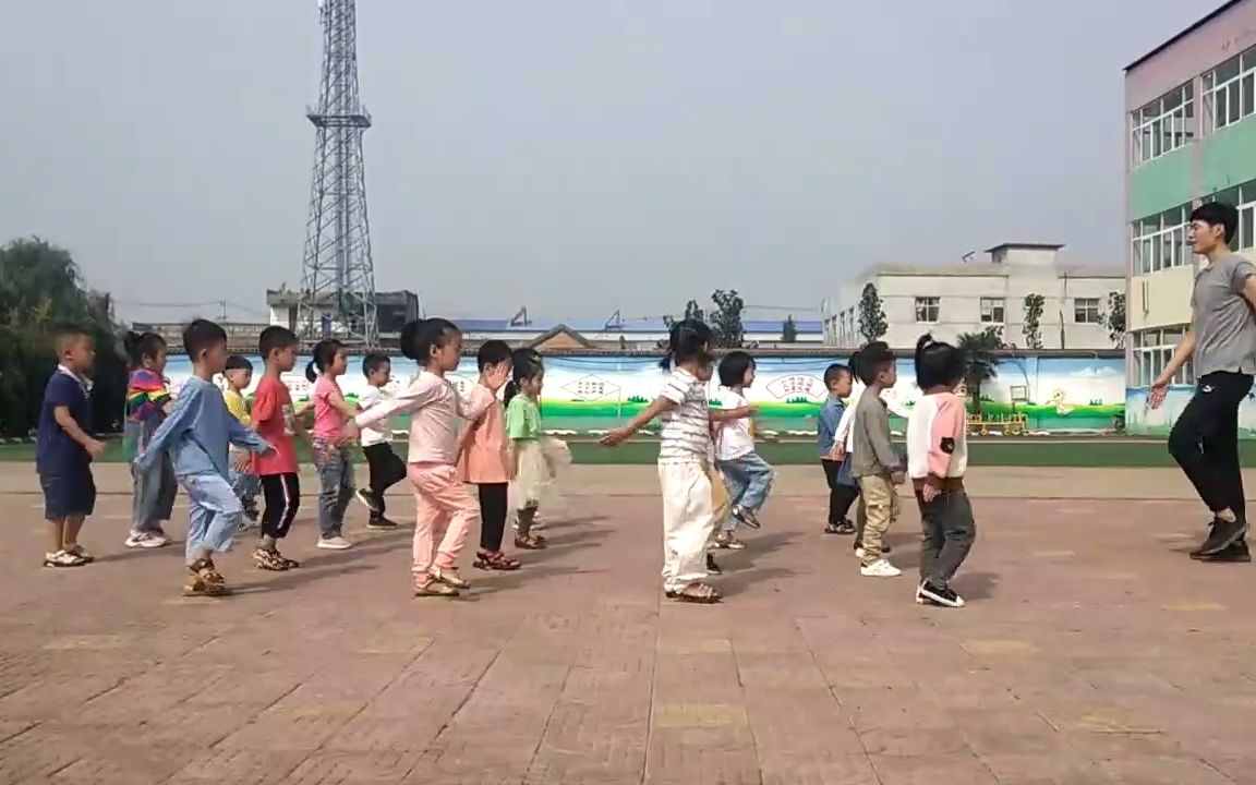 [图]大班体育《勇敢的小兵》(送配套教案) 幼师幼儿园优质公开课A7