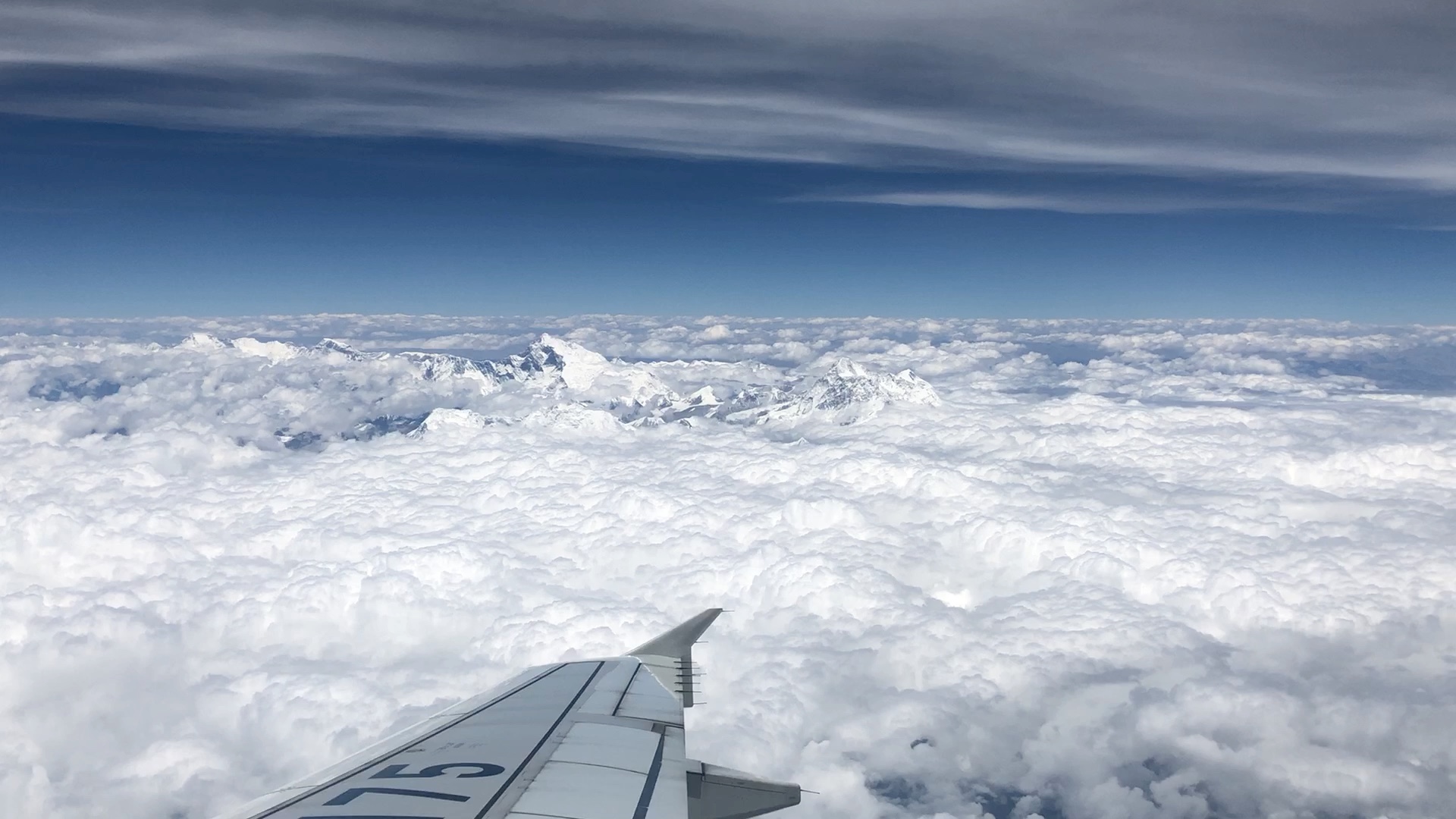 我在飞机看的珠穆朗玛峰/ 太美了 点赞暴富