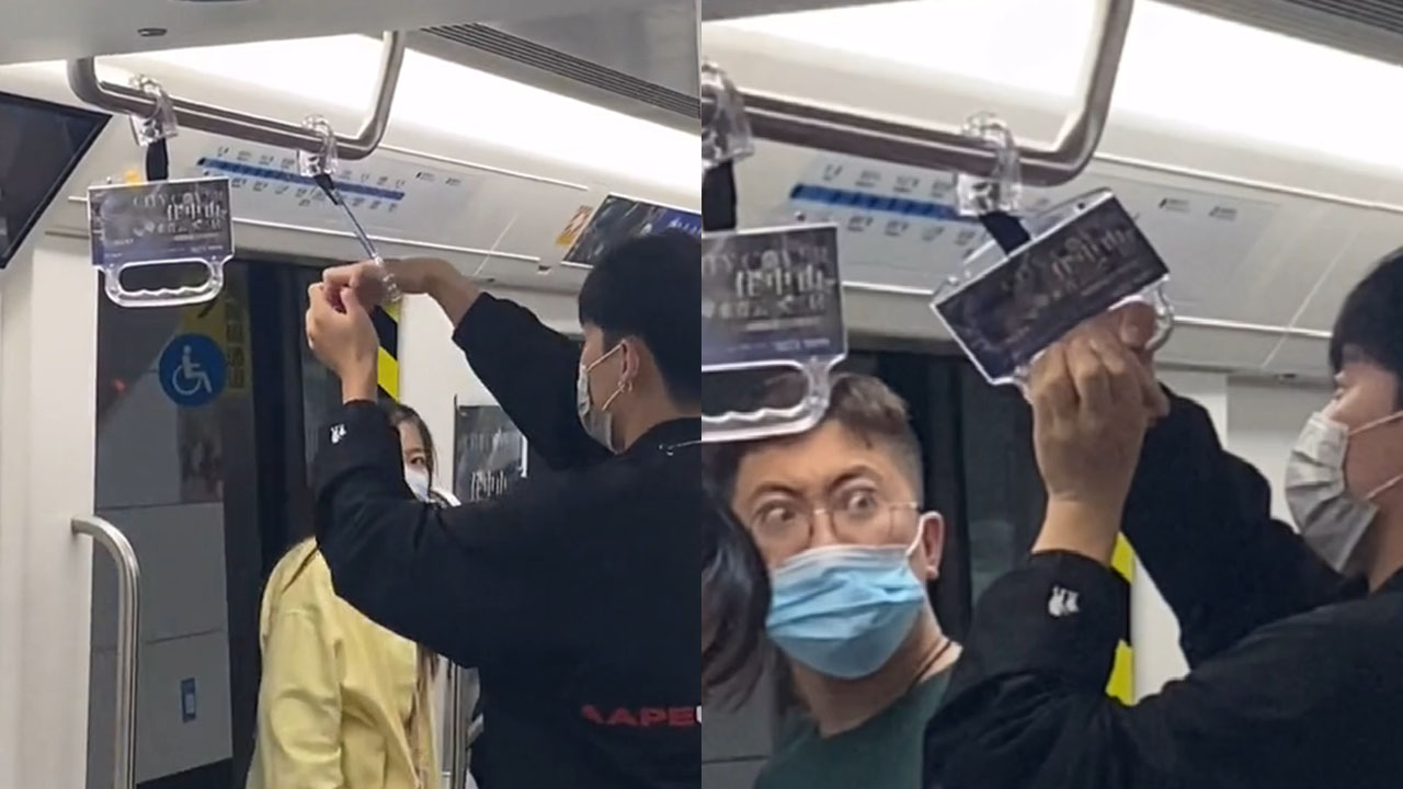 小伙地铁上手卡拉环挣扎,眼睁睁看着坐过站,围观乘客表情亮了!