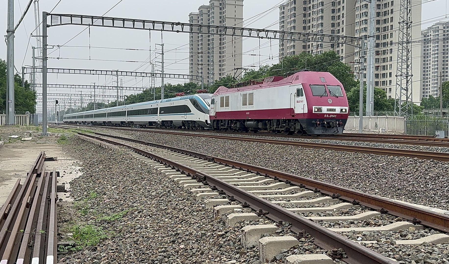 【南信号 柳村拍车记】"人头攒动 大佬云集"00136次进京赶考!