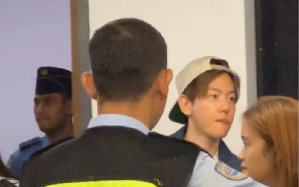 【231106】cgk-icn 最喜欢宝宝反戴帽子!牛仔衫太帅了!少年感十足!