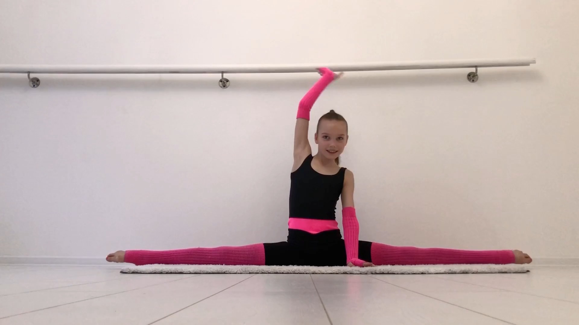 3min FLEXIBILITY GYMNASTLook up to the endTina哔哩哔哩bilibili