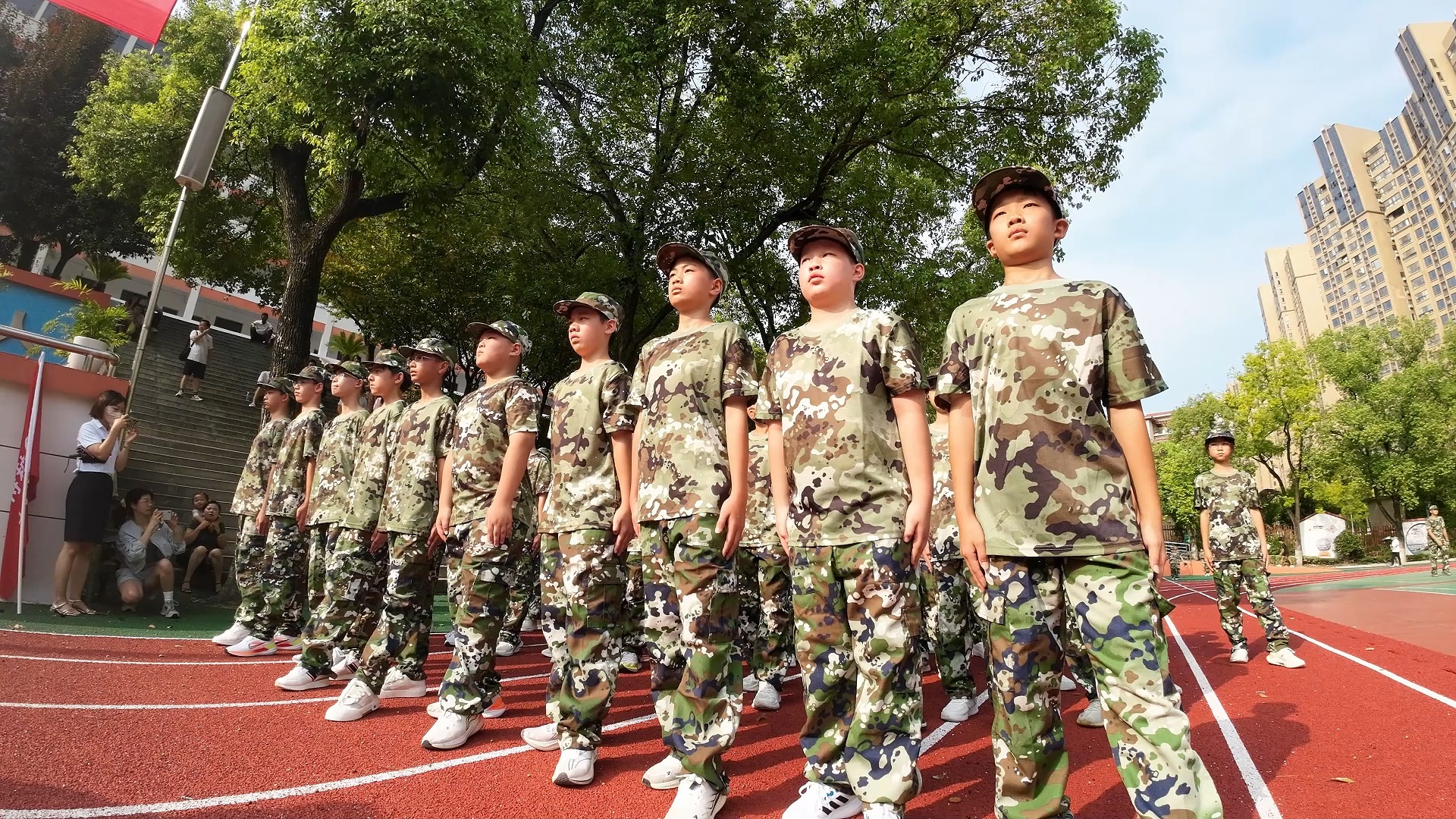 2024级七年级新生军训闭营仪式