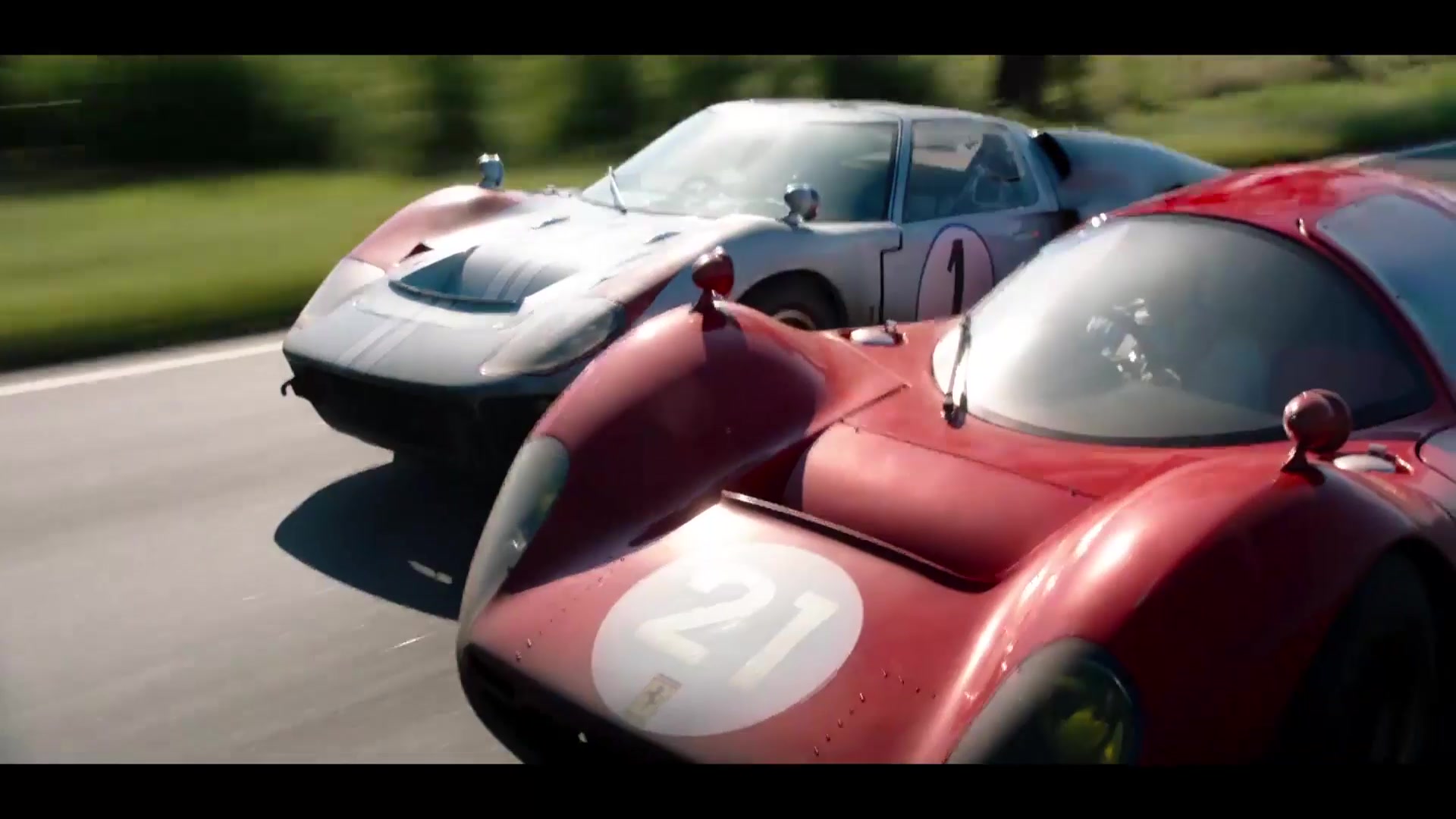 福特vs法拉利的巅峰之战,7000转才最完美.